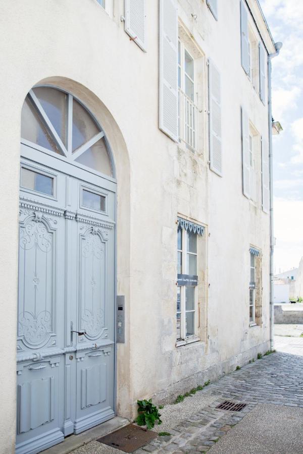XVIII Century Gem With Magnificent Views Of The Harbour With A Private Garage Apartment Saint-Martin-de-Ré Exterior photo